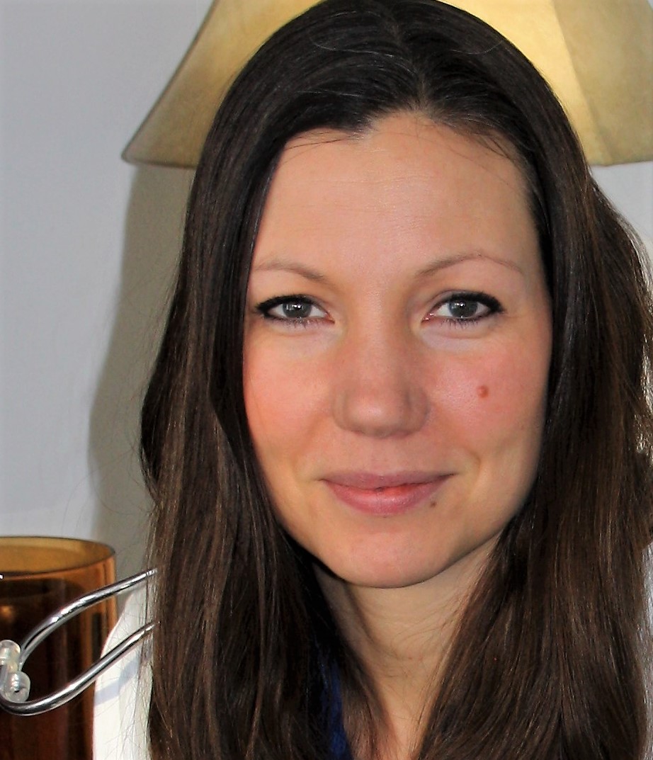 DR. AMBER MCKINNON